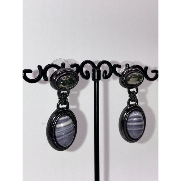 Purple Marbled Drop 1 Inch Earrings! - Picture 4 of 5